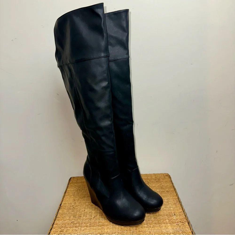 Torrid Women’s 9.5W Over the Knee Wedge Boots Wide Width Wide Calf Black